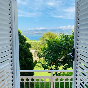 Appartamento Marina House, Fársa
